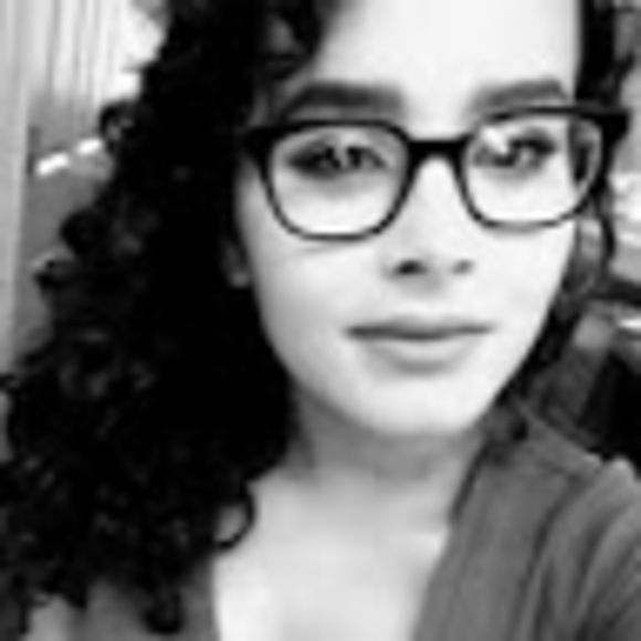 Meet your Posher, Taylor - Picture 1 of 1